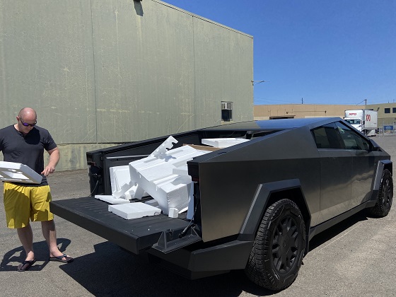 eps-packaging-waste-in-tesla-cybertruck