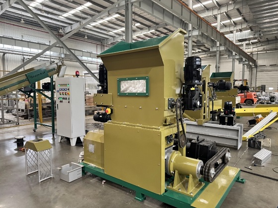 GREENMAX M-C100 polystyrene melting machine